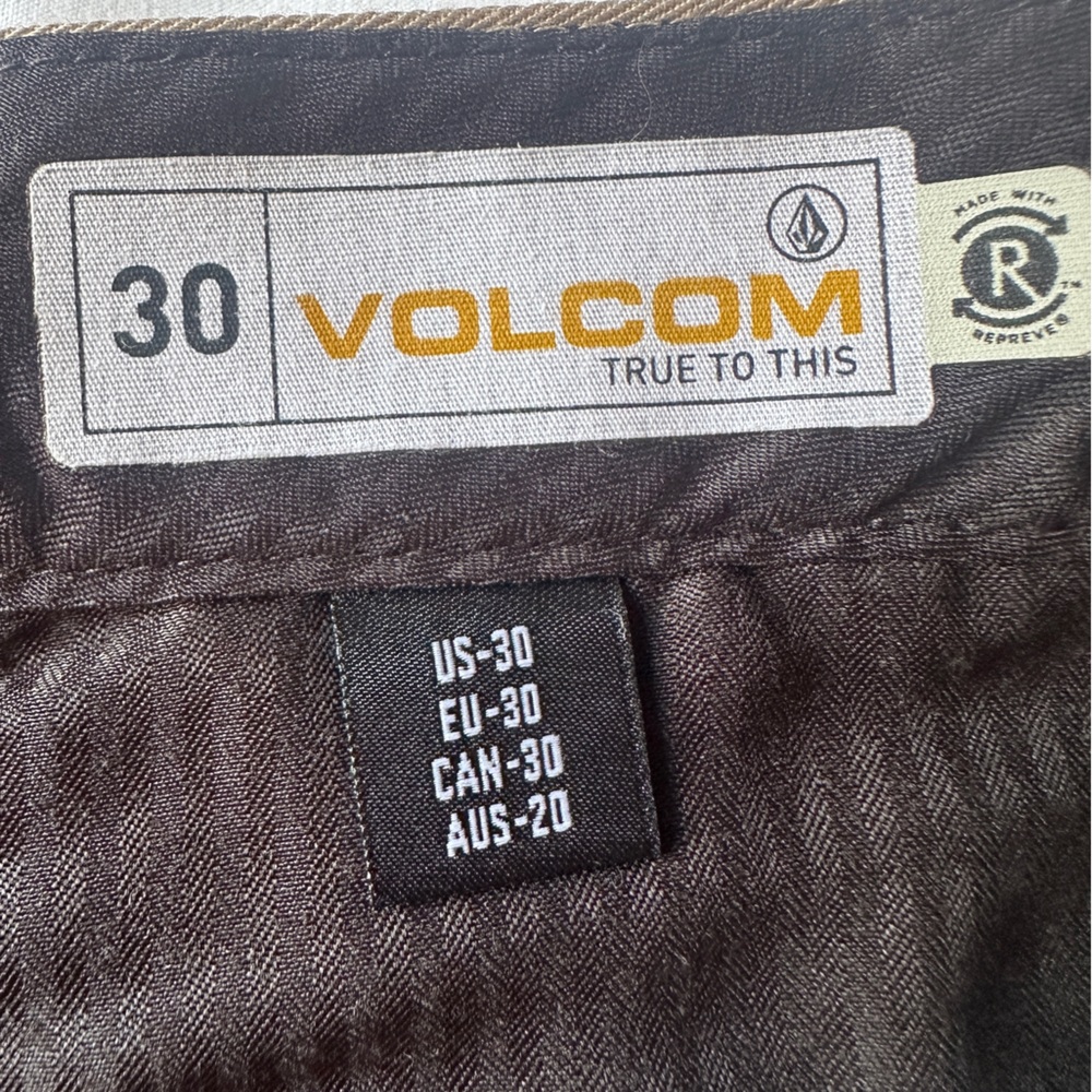 Volcom Big Youth Shorts - Picture 3 of 4